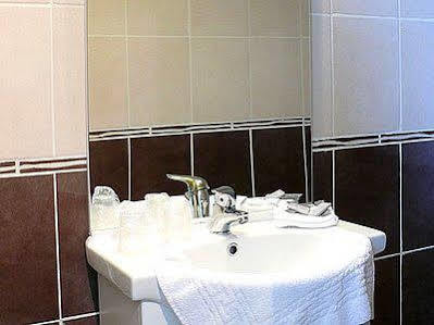 Logis Drom'Sud Hotel Donzère 외부 사진